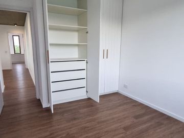 VENTA CASA 5AMB c/DEP LOTE INTERNO CARPINCHOS