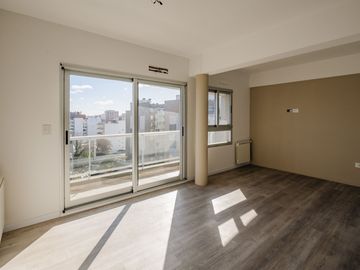 DEPARTAMENTO EN VENTA EN CABALLITO DE 4 AMBIENTES