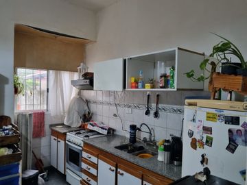 CASA MULTIFAMILIAR VENTA 4 AMB VILLA LUZURIAGA