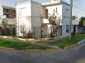 CASA MULTIFAMILIAR VENTA 4 AMB VILLA LUZURIAGA
