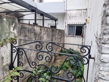 CASA MULTIFAMILIAR VENTA 4 AMB VILLA LUZURIAGA