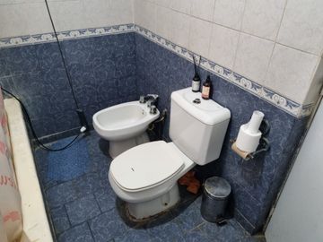 CASA MULTIFAMILIAR VENTA 4 AMB VILLA LUZURIAGA