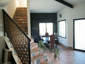 VENTA CASA FRENTE AL LAGO EN  BARRIO SAN SEBASTIAN