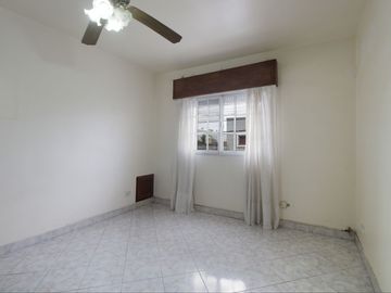 OPORTUNIDAD:PH 3 AMB + PATIO + BALCÓN SIN EXPENSAS