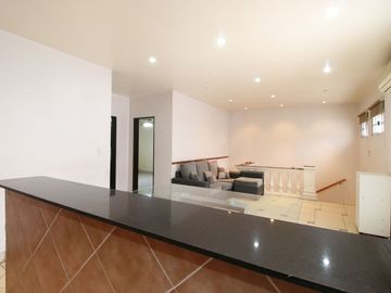 OPORTUNIDAD:PH 3 AMB + PATIO + BALCÓN SIN EXPENSAS