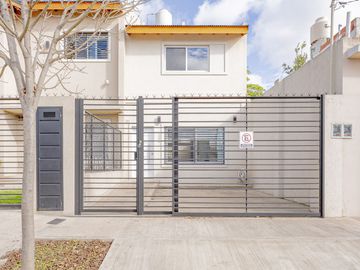 CASA DUPLEX A ESTRENAR EL PALOMAR - APTO CRÉDITO
