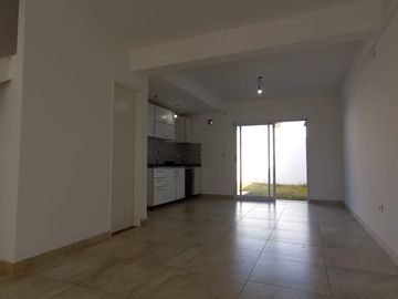 DUPLEX A ESTRENAR CON COCHERA APTO CRÉDITO-CUOTAS