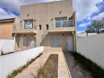 DUPLEX A ESTRENAR CON COCHERA APTO CRÉDITO-CUOTAS