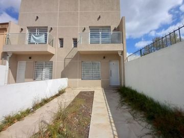 DUPLEX A ESTRENAR CON COCHERA APTO CRÉDITO-CUOTAS