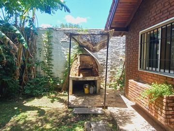 HERMOSA QUINTA EN VENTA CON POSIBILIDAD DE PERMUTA