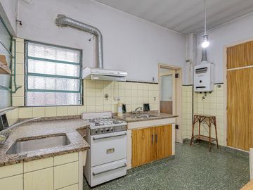 Venta Casa 4 ambientes Palomar jardin parrilla
