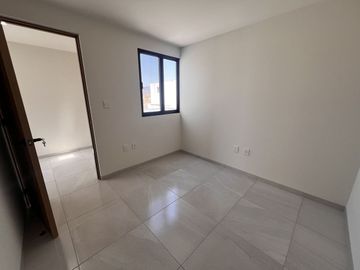 CASA EN FRACC. ALTO LAGO FRENTE A AREA VERDE