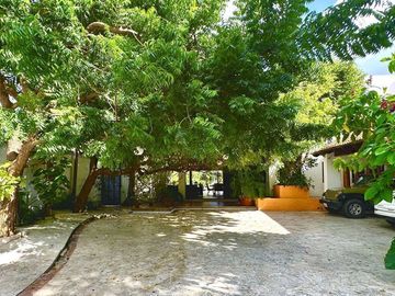 HERMOSA CASA EN VENTA EN MONTEBELLO