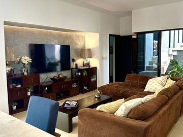 HERMOSA CASA EN VENTA EN MONTEBELLO