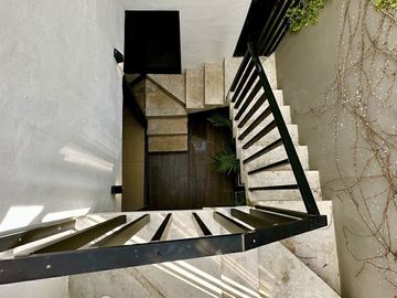 HERMOSA CASA EN VENTA EN MONTEBELLO