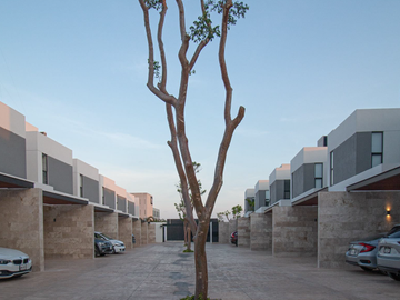 Townhouse de 3 recámaras en VENTA en Temozón Norte, Mérida
