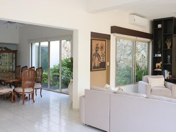 Residencia en VENTA Montes de Amé – Diseño, Exclusividad y Confort