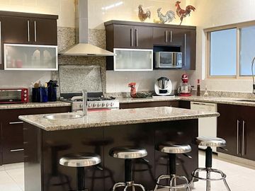 Residencia en VENTA Montes de Amé – Diseño, Exclusividad y Confort