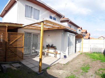 VENTA CASA 3HAB 3BA PADRE HURTADO