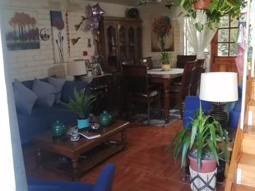 COMODA CASA A LA VENTA EN CONCHALI