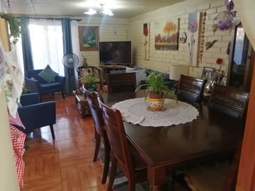 COMODA CASA A LA VENTA EN CONCHALI