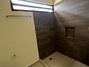 CASA EN VENTA EN FRACC. LOS MEZCALES, CULIACAN, SINALOA