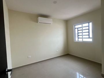 CASA EN VENTA EN FRACC. LOS MEZCALES, CULIACAN, SINALOA