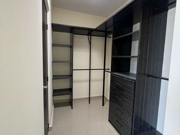 CASA EN VENTA EN FRACC. LOS MEZCALES, CULIACAN, SINALOA