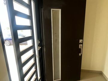 CASA EN VENTA EN FRACC. LOS MEZCALES, CULIACAN, SINALOA