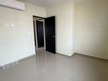 CASA EN VENTA EN FRACC. LOS MEZCALES, CULIACAN, SINALOA