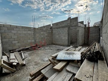 Casa Pre-Construida con 500 m2 de terreno en residencial 