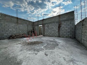 Casa Pre-Construida con 500 m2 de terreno en residencial 