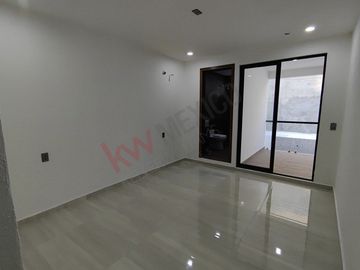 Casa en Venta – Diseño Moderno y Alberca en Zona Norte Poniente