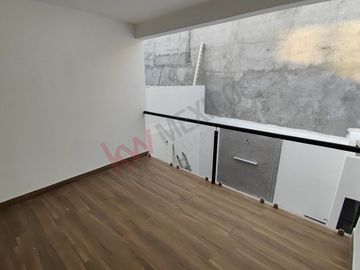 Casa en Venta – Diseño Moderno y Alberca en Zona Norte Poniente