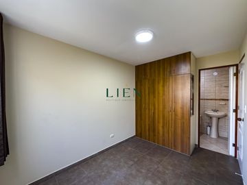 Duplex de 200 m2 con 5 dormitorios y terraza