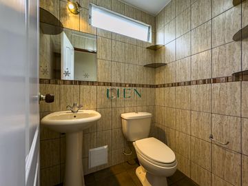 Duplex de 200 m2 con 5 dormitorios y terraza