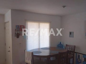 Casa en Venta en Privada Villas del Cedro III - (3)