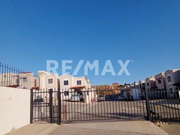 Casa en Venta en Privada Villas del Cedro III - (3)
