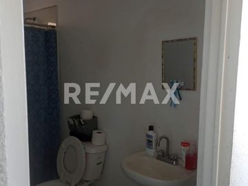 Casa en Venta en Privada Villas del Cedro III - (3)
