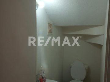 Casa en Venta en Privada Villas del Cedro III - (3)