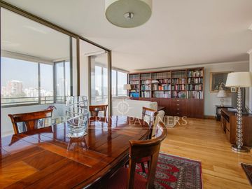Parque Araucano/Departamento de categoría, renovado y con vista consolidada/3D/3B