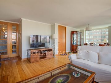 Parque Araucano/Departamento de categoría, renovado y con vista consolidada/3D/3B