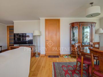 Parque Araucano/Departamento de categoría, renovado y con vista consolidada/3D/3B