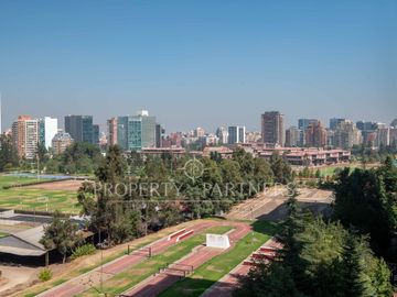 Parque Araucano/Departamento de categoría, renovado y con vista consolidada/3D/3B