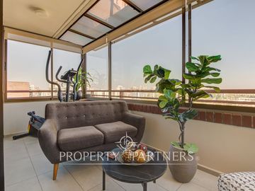 Amplio departamento Duplex Villa María Verbo Divino Vista despejada
