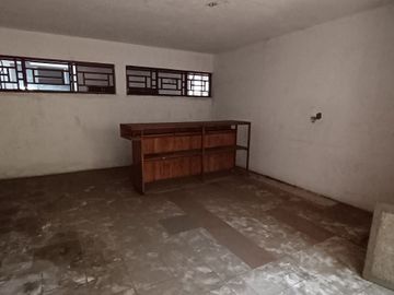 Edificio amplio en venta, 2 locales al frente y 2 niveles. Tapachula Chiapas