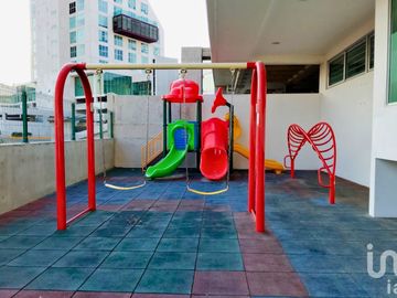 VENTA EN LUMA CITY VIVE EN PENTHOUSE PREMIUM ALBERCA TECHADA AMPLIAS TERRAZAS MILENIO III QUERETARO