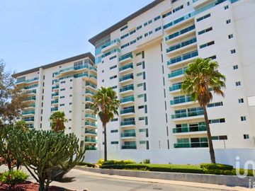 VENTA EN LUMA CITY VIVE EN PENTHOUSE PREMIUM ALBERCA TECHADA AMPLIAS TERRAZAS MILENIO III QUERETARO