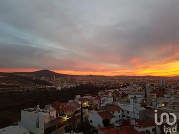 VENTA EN LUMA CITY VIVE EN PENTHOUSE PREMIUM ALBERCA TECHADA AMPLIAS TERRAZAS MILENIO III QUERETARO