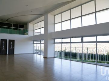 VENTA EN LUMA CITY VIVE EN PENTHOUSE PREMIUM ALBERCA TECHADA AMPLIAS TERRAZAS MILENIO III QUERETARO